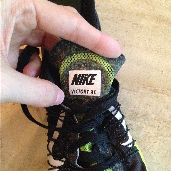 SOLD NIKE Victory XC Spiked Track Field Shoes - Picture 3 of 8